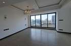 5 Bed Apartment with En Suite in Riverside - 10