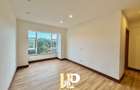 3 Bed Apartment with En Suite in Parklands - 6