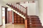 5 Bed Villa with En Suite in Rosslyn - 16