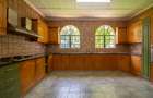 5 Bed House with En Suite in Runda - 7
