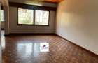 5 Bed Townhouse with En Suite at Fox Close - 10