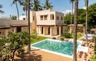 3 Bed Townhouse with En Suite in Nyali Area - 15