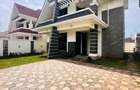 4 Bed House with En Suite at Membley - 4