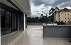 4 Bed Apartment with En Suite at Riverside Drive - 9