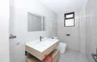 3 Bed Apartment with En Suite at Riverside Drive - 18