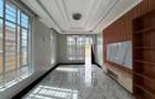 4 Bed House with En Suite at Riverside Drive - 5