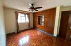 5 Bed House with En Suite in Runda - 11