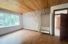 5 Bed Villa with En Suite in Rosslyn - 17
