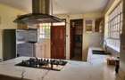 5 Bed House with En Suite in Runda - 11