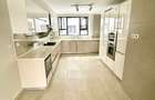 3 Bed Apartment with En Suite in Riverside - 8