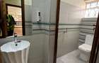 5 Bed Townhouse with En Suite in Loresho - 11