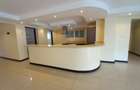 Serviced 3 Bed Apartment with En Suite in Riverside - 9