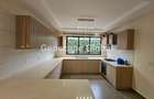 5 Bed Townhouse with En Suite in Lavington - 18