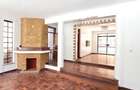 5 Bed Townhouse with En Suite in Lavington - 4