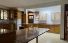 5 Bed House with En Suite in Runda - 3