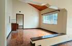 5 Bed Townhouse with En Suite in Kilimani - 2