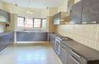 5 Bed Townhouse with En Suite in Runda - 17