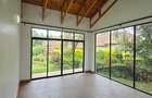 1 Bed House with En Suite in Spring Valley - 12