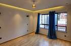 5 Bed Townhouse with En Suite at Lavington Green - 16