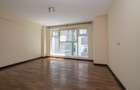 3 Bed Apartment with En Suite in Riverside - 14