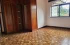 5 Bed Townhouse with En Suite in Nyari - 12