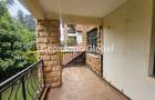 5 Bed Townhouse with En Suite in Lavington - 2