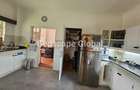 3 Bed Apartment with En Suite in Lavington - 7