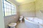 4 Bed Townhouse with En Suite at Spring Valley - 9
