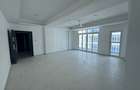 2 Bed Apartment with En Suite at Off Links Road - 4