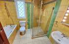 5 Bed House with En Suite in Rosslyn - 9