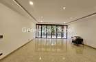 4 Bed Apartment with En Suite in Spring Valley - 3