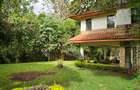 5 Bed House with En Suite at Rosslyn Park - 5