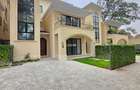 5 Bed Townhouse with En Suite at Lavington Green - 2