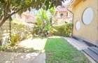 5 Bed Townhouse with En Suite at Lavington - 3