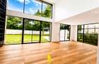 5 Bed House with En Suite in Runda - 2