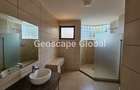 3 Bed Apartment with En Suite in Riverside - 20
