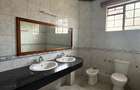 5 Bed House with En Suite in Runda - 14