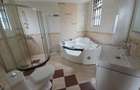 6 Bed House with En Suite in Nyari - 5