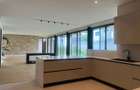 5 Bed Townhouse with En Suite in Brookside - 3