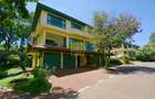 4 Bed Townhouse with En Suite in Westlands Area - 1