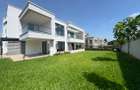 5 Bed Villa with En Suite in Runda - 11