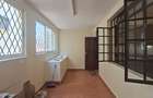 3 Bed Apartment with En Suite in Westlands Area - 9