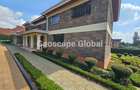 5 Bed House with En Suite in Runda - 1