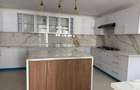 7 Bed House with En Suite in Runda - 3