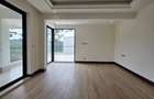 6 Bed Villa with En Suite in Kitisuru - 11