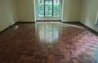 5 Bed Townhouse with En Suite in Lavington - 7