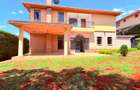 5 Bed Townhouse with En Suite in Kitisuru - 1