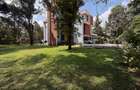 5 Bed Villa with En Suite at Tree Lane - 14