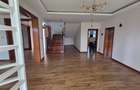 5 Bed Townhouse with En Suite at Paradise - 6