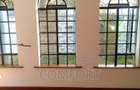 6 Bed Townhouse with En Suite at Statehouse Road - 3